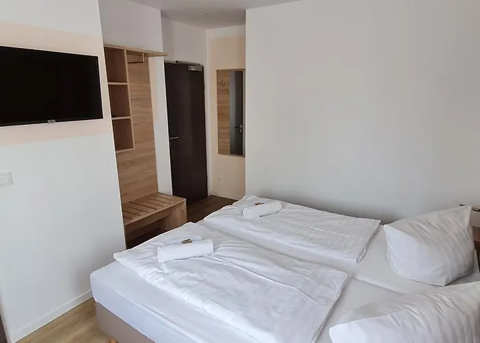 Am Stern Konukevi 3*